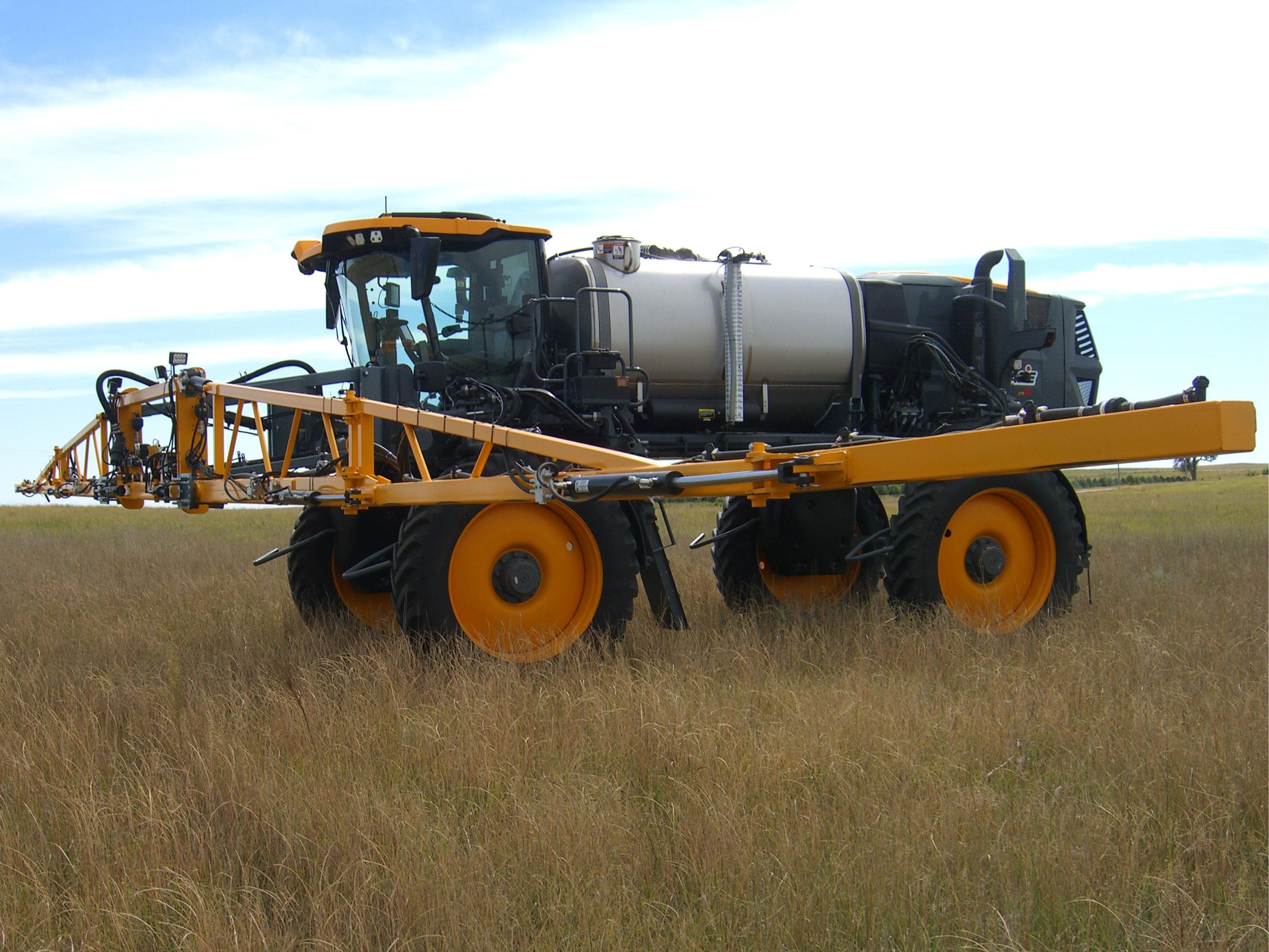 ★YNHI☆farm 2024 Fennig 80 foot Y-Drop Toolbar for Hagie